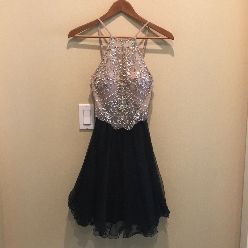 Prom, homecoming, tolo dress